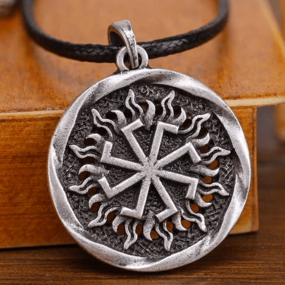 Zorte oneko amuleto eslaviarrak